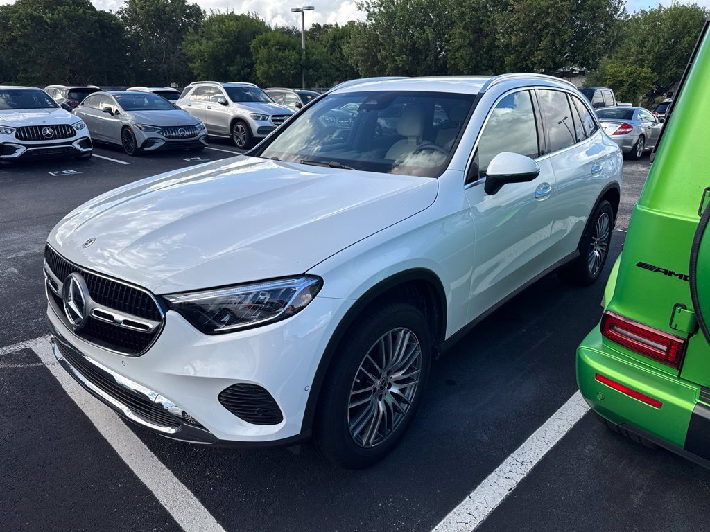Certified Used 2026 White Mercedes-Benz GLC 300 image 2