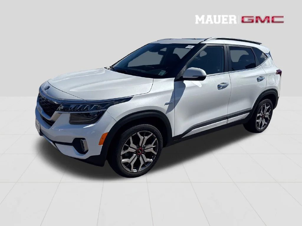 Used 2021 Kia Seltos SX with VIN KNDETCA22M7142393 for sale in Inver Grove Heights, Minnesota