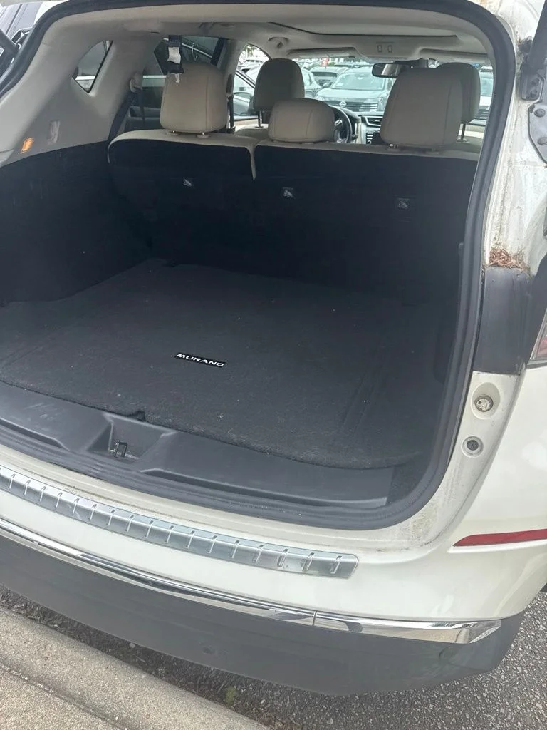 Used 2020 White Nissan SL image 7
