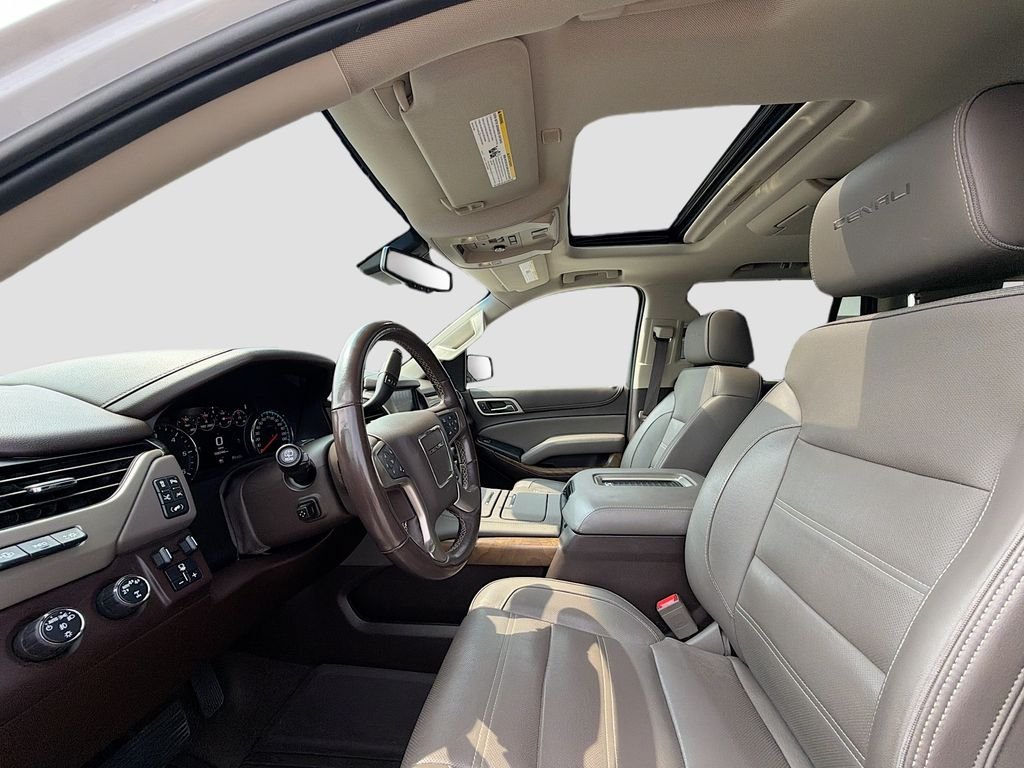 Used 2018 White GMC Denali image 22
