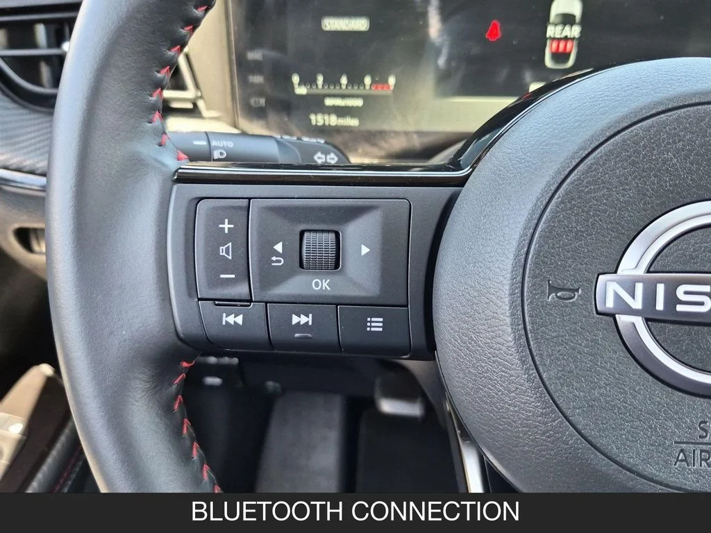 Used 2025 White Nissan SR image 17