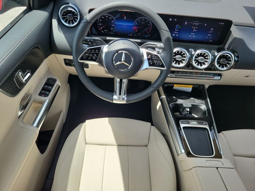 New 2026 MANUFAKTUR Patagonia Red Metallic Mercedes-Benz GLA 250 image 13