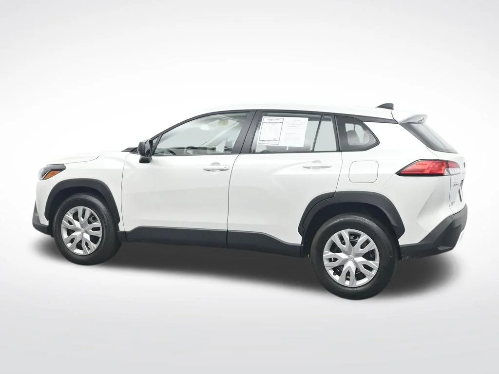 Used 2025 Beige Toyota L image 10
