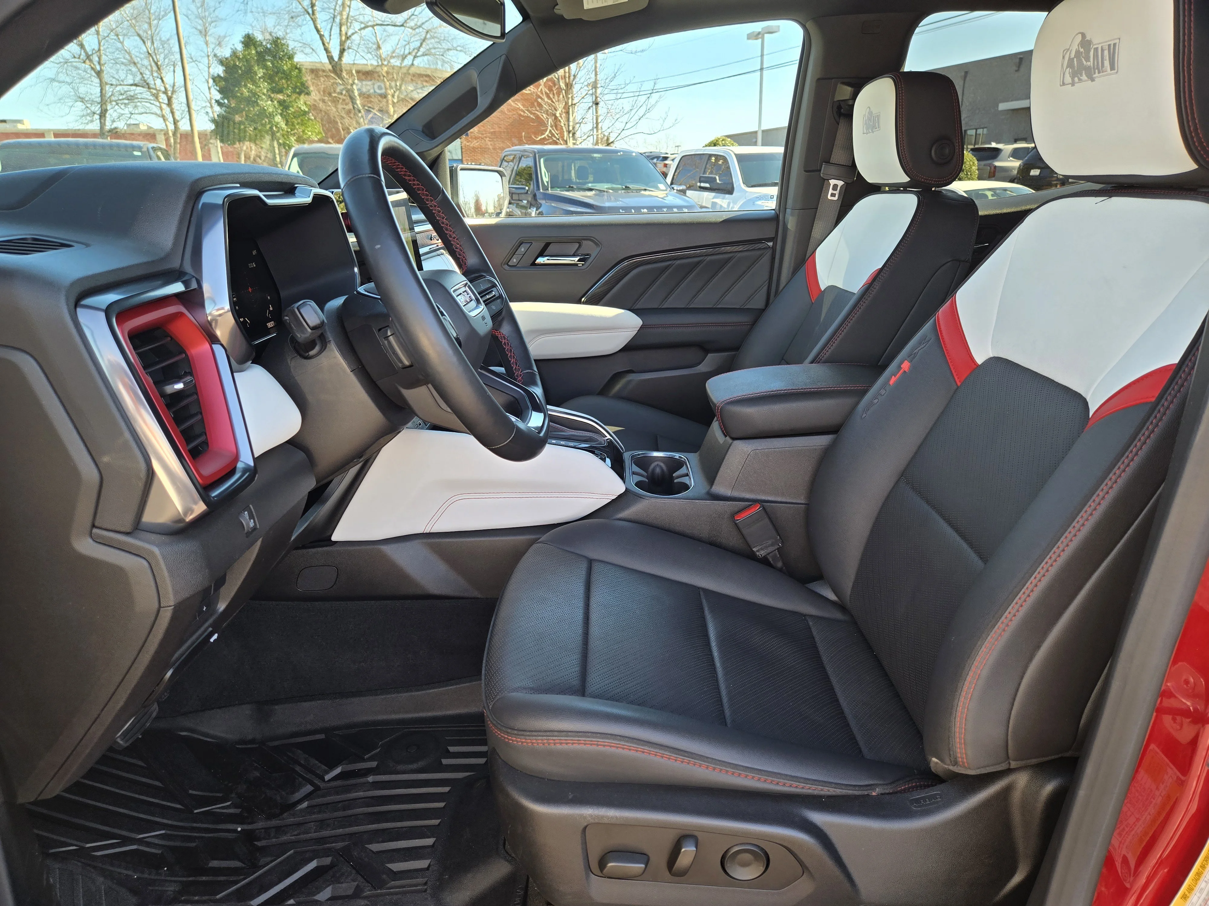 2024 GMC Canyon AT4X - Photo 20
