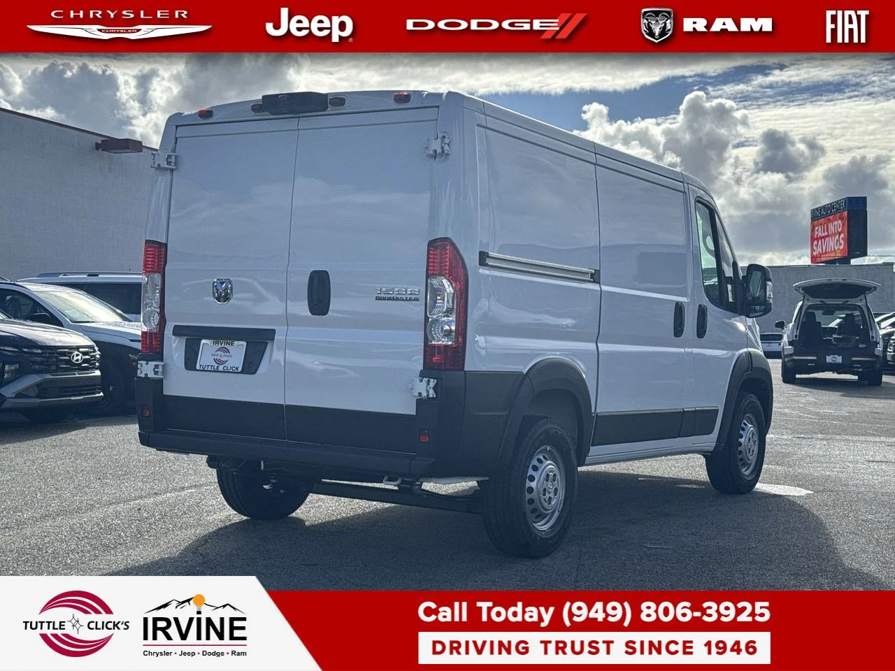 New 2027 Bright White Clearcoat RAM Tradesman image 10