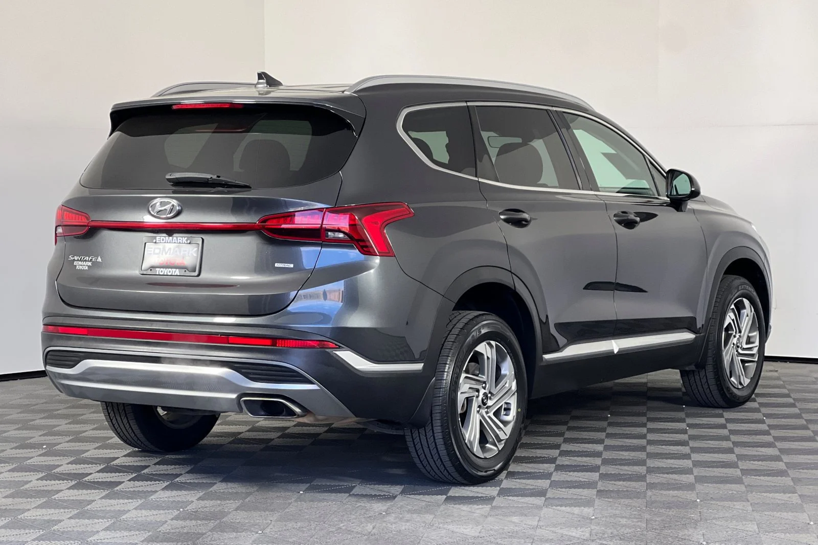 Used 2022 Portofino Gray Hyundai SEL image 3