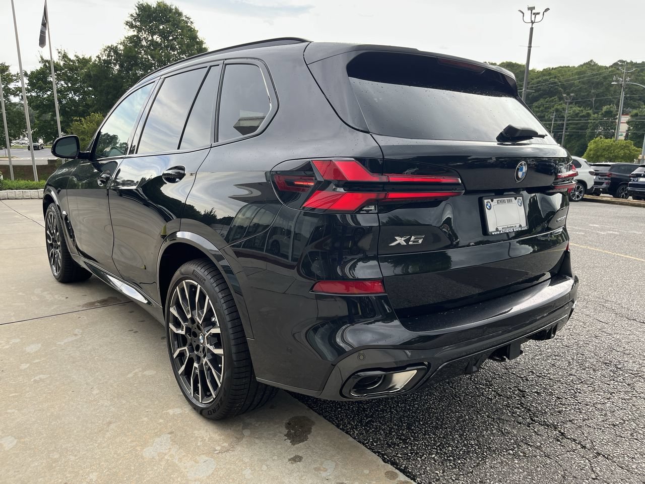 New 2026 Black Sapphire Metallic BMW xDrive40i image 6