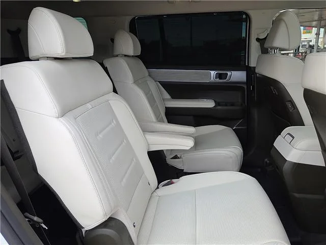 Used 2025 Serenity White Hyundai Calligraphy (DCT) Front-Wheel Drive image 11