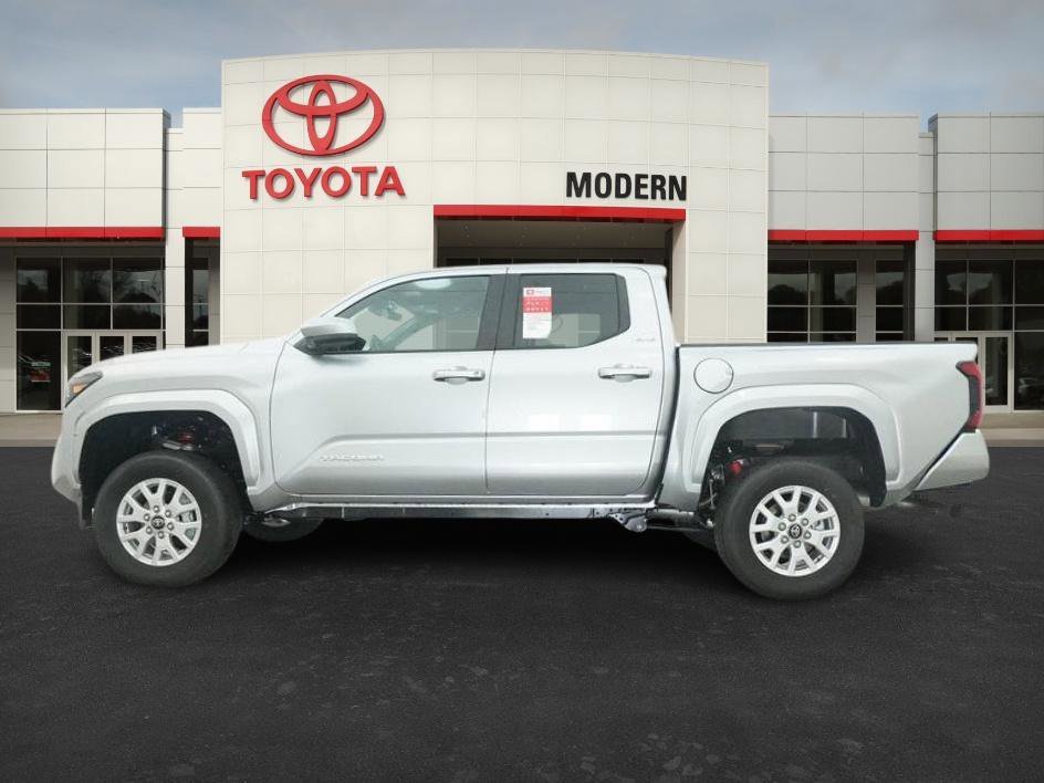 2025 Toyota Tacoma SR5 - Photo 26