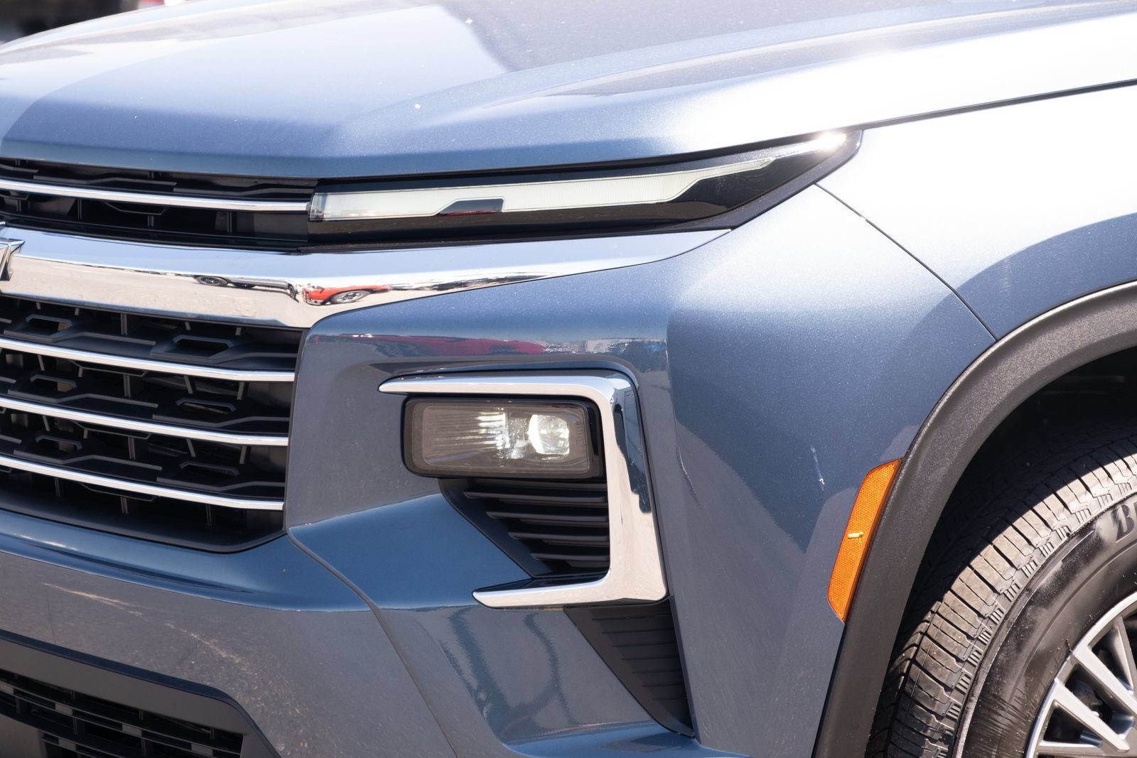Used 2025 Lakeshore Blue Metallic Chevrolet LT image 20