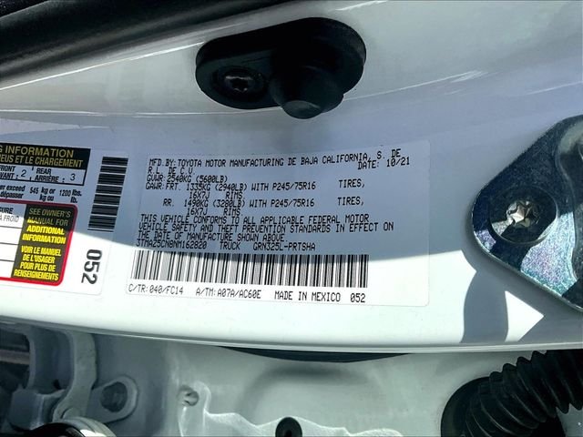 Used 2022 White Toyota SR5 image 8