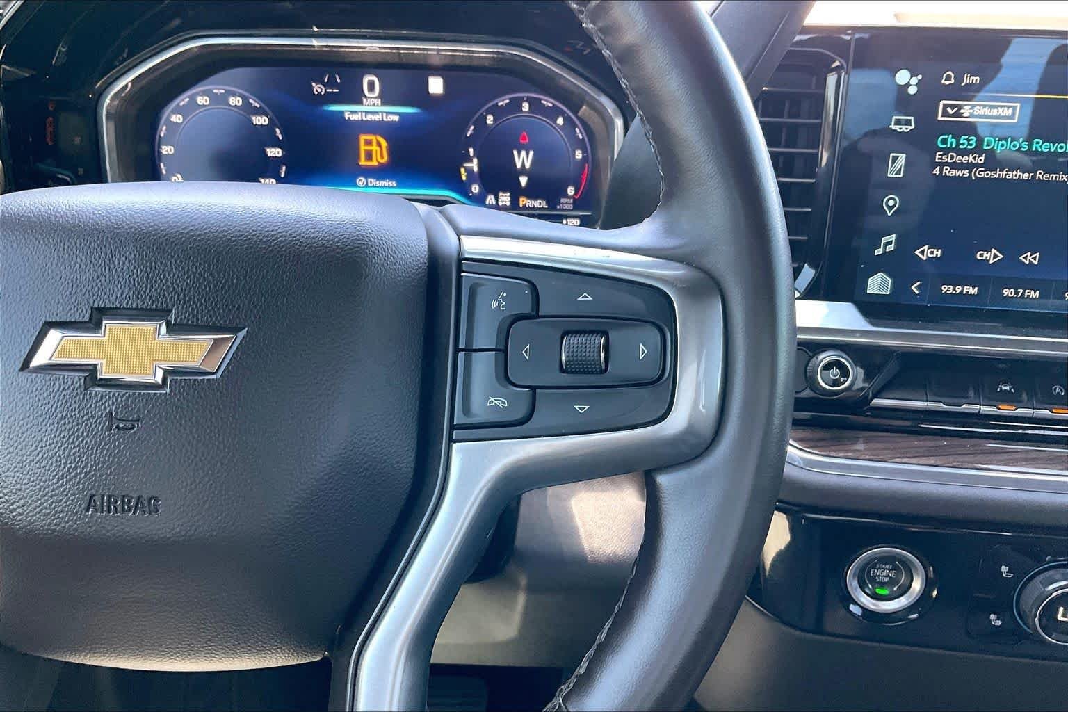 2023 Chevrolet Silverado 1500 LT - Photo 24
