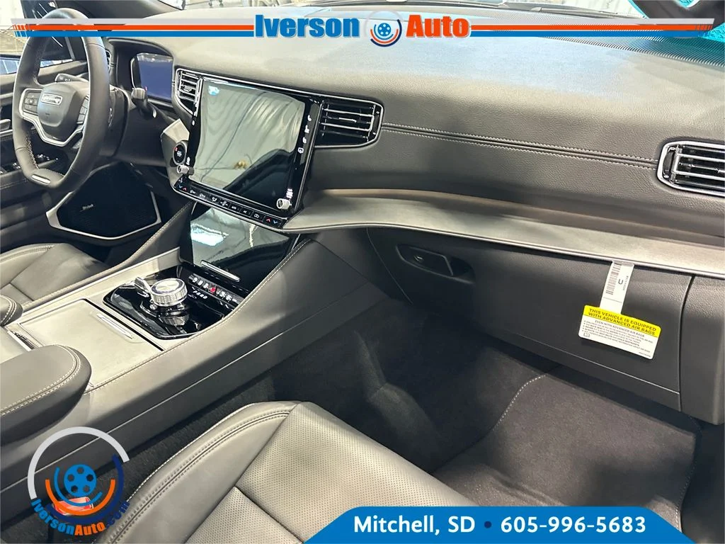 New 2026 Steel Blue Exterior Paint Jeep Limited Altitude image 34