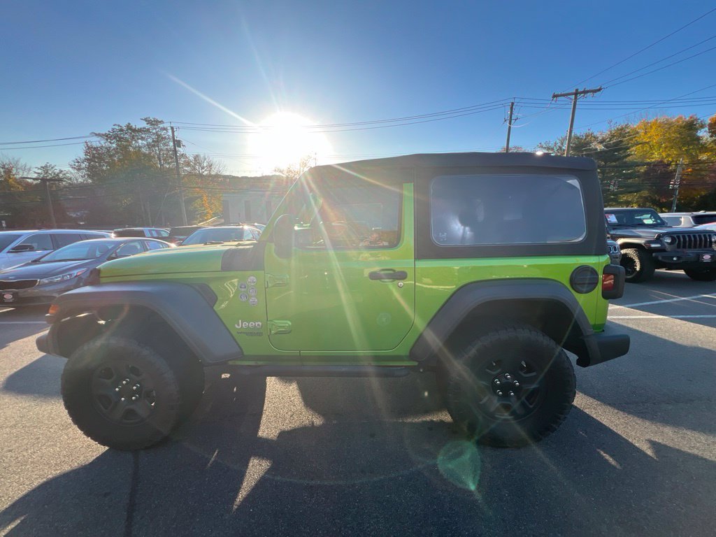 Used 2019 Green Jeep Sport image 8