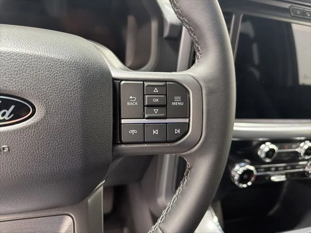 New 2026 Oxford White Ford XLT image 17