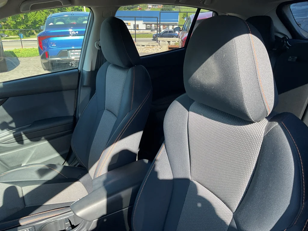 Used 2021 Ice Silver Metallic Subaru Premium image 22