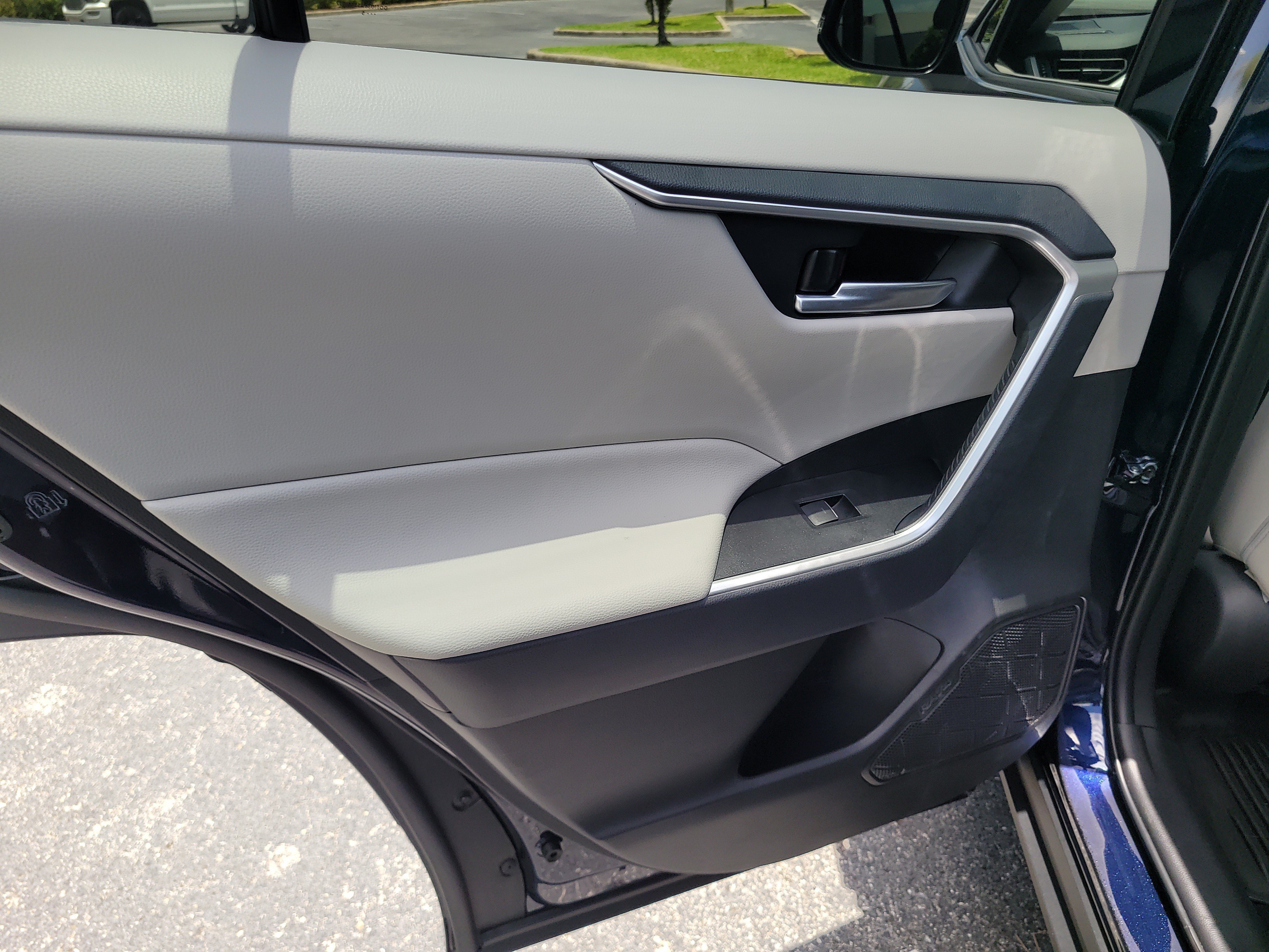 Used 2025 Blueprint Toyota XLE Premium image 12