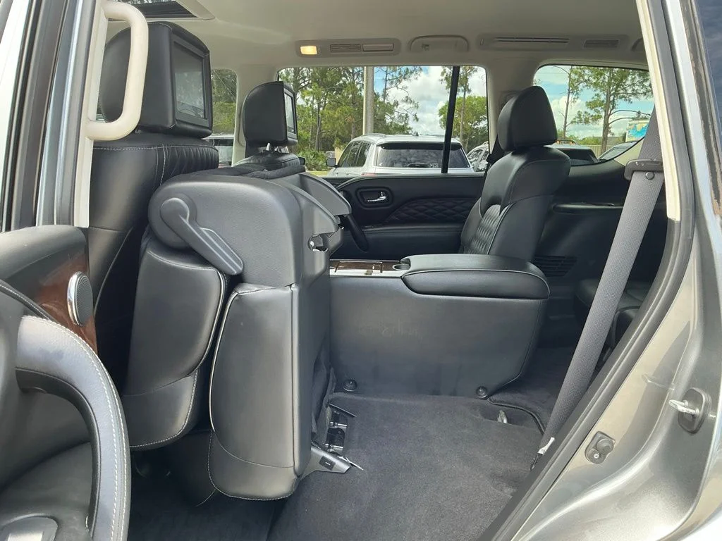 Used 2019 Gray INFINITI LUXE image 36