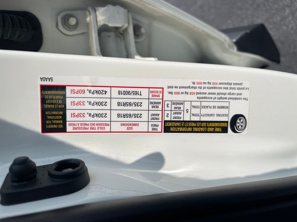 Used 2020 White Nissan S image 23