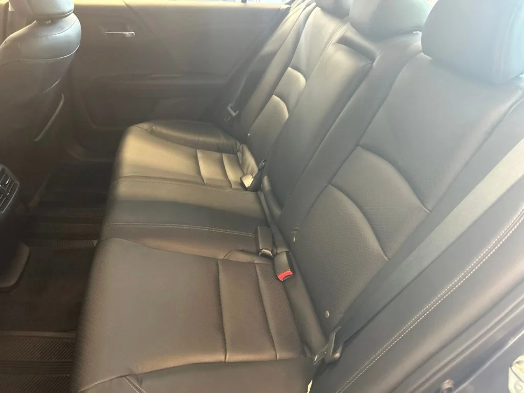 Used 2015 Gray Honda EX-L image 19