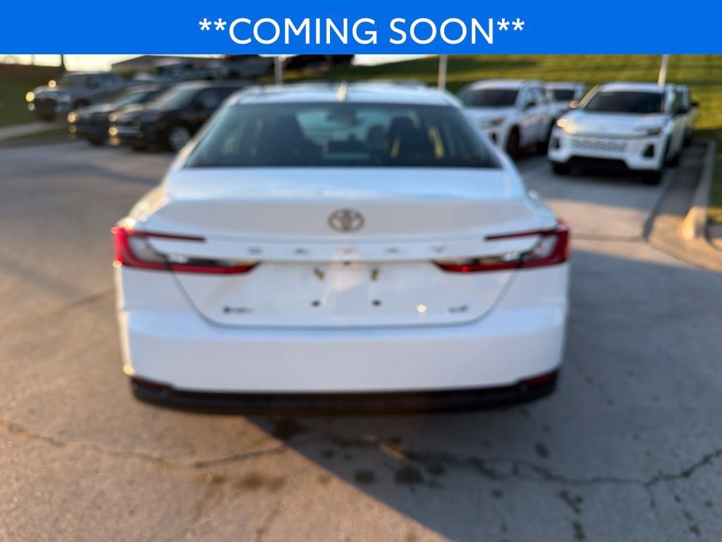 Used 2025 White Toyota LE image 7
