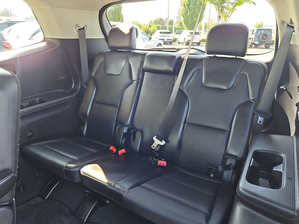 Used 2024 Black Kia S image 34