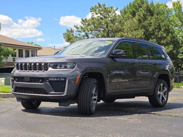 New 2026 Baltic Gray Metallic Clearcoat Jeep Limited image 27