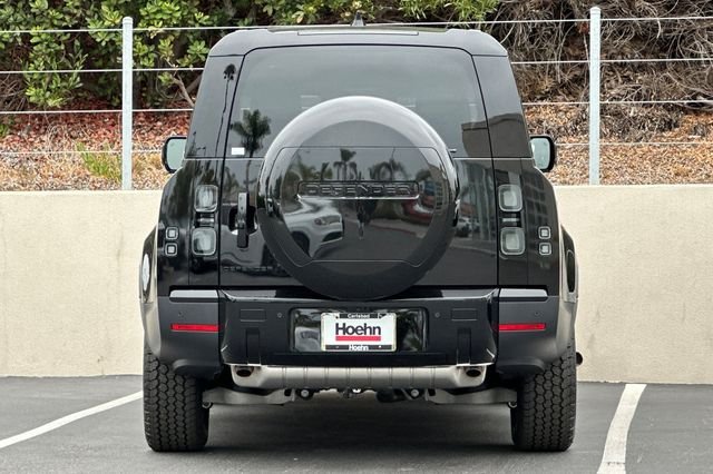 New 2026 Black Land Rover S image 4