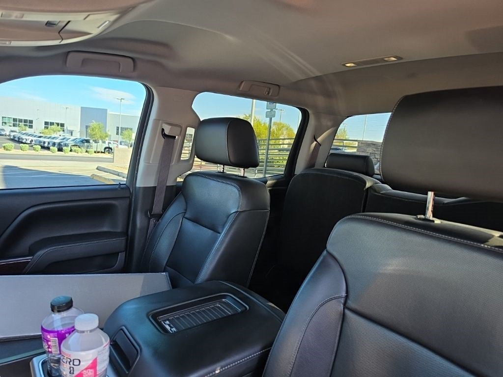 Used 2017 CARDINAL RED GMC SLT image 9