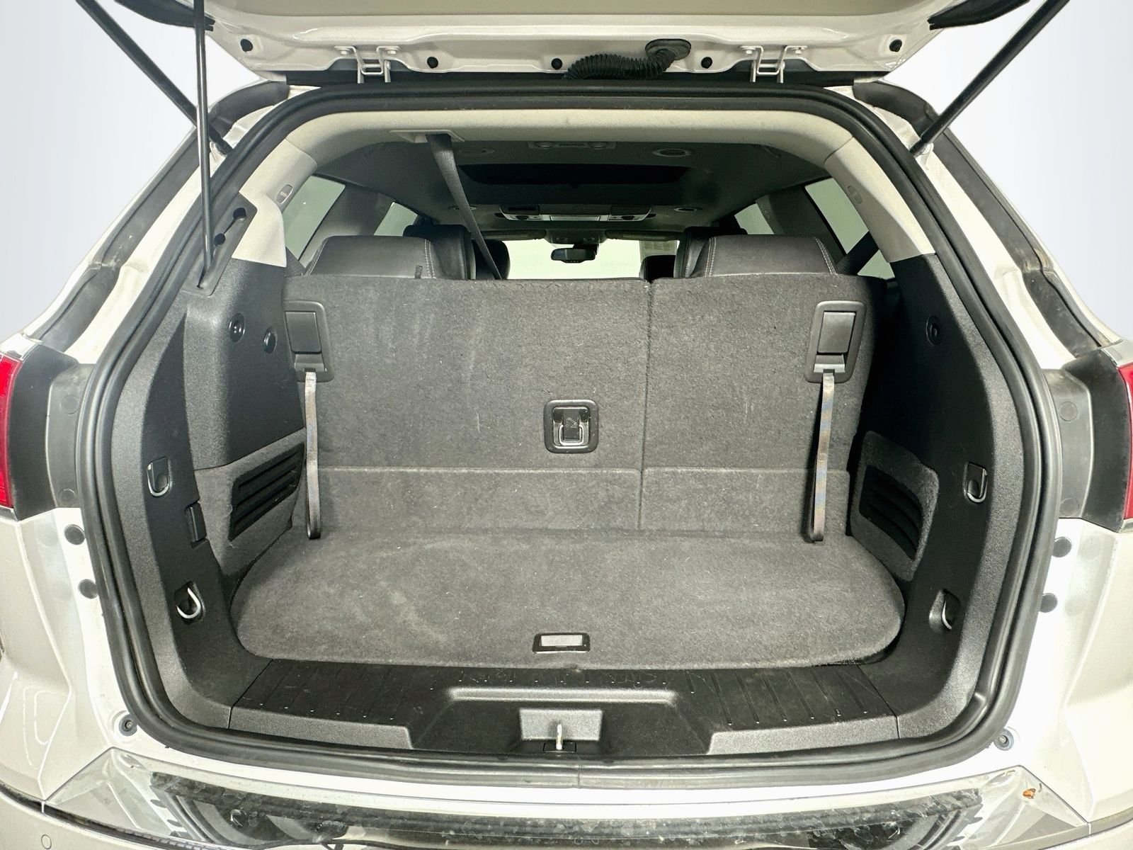 Used 2017 White Frost Tricoat Buick Premium Group image 29