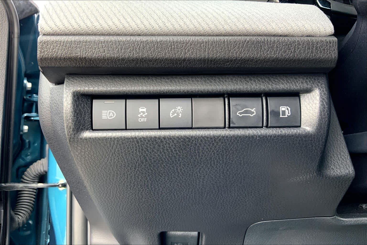 Used 2025 Ocean Gem Toyota SE image 33