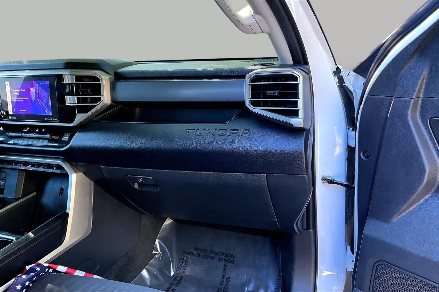 Used 2023 Ice Cap Toyota SR5 image 17