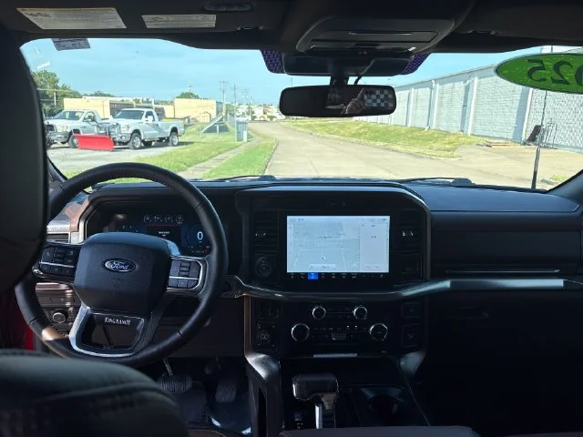 Used 2025  Ford King Ranch image 13