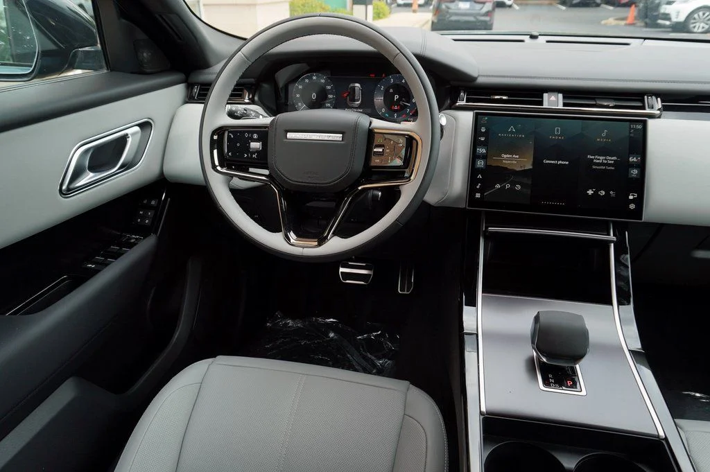 Certified Used 2026 Green Land Rover Dynamic SE image 15