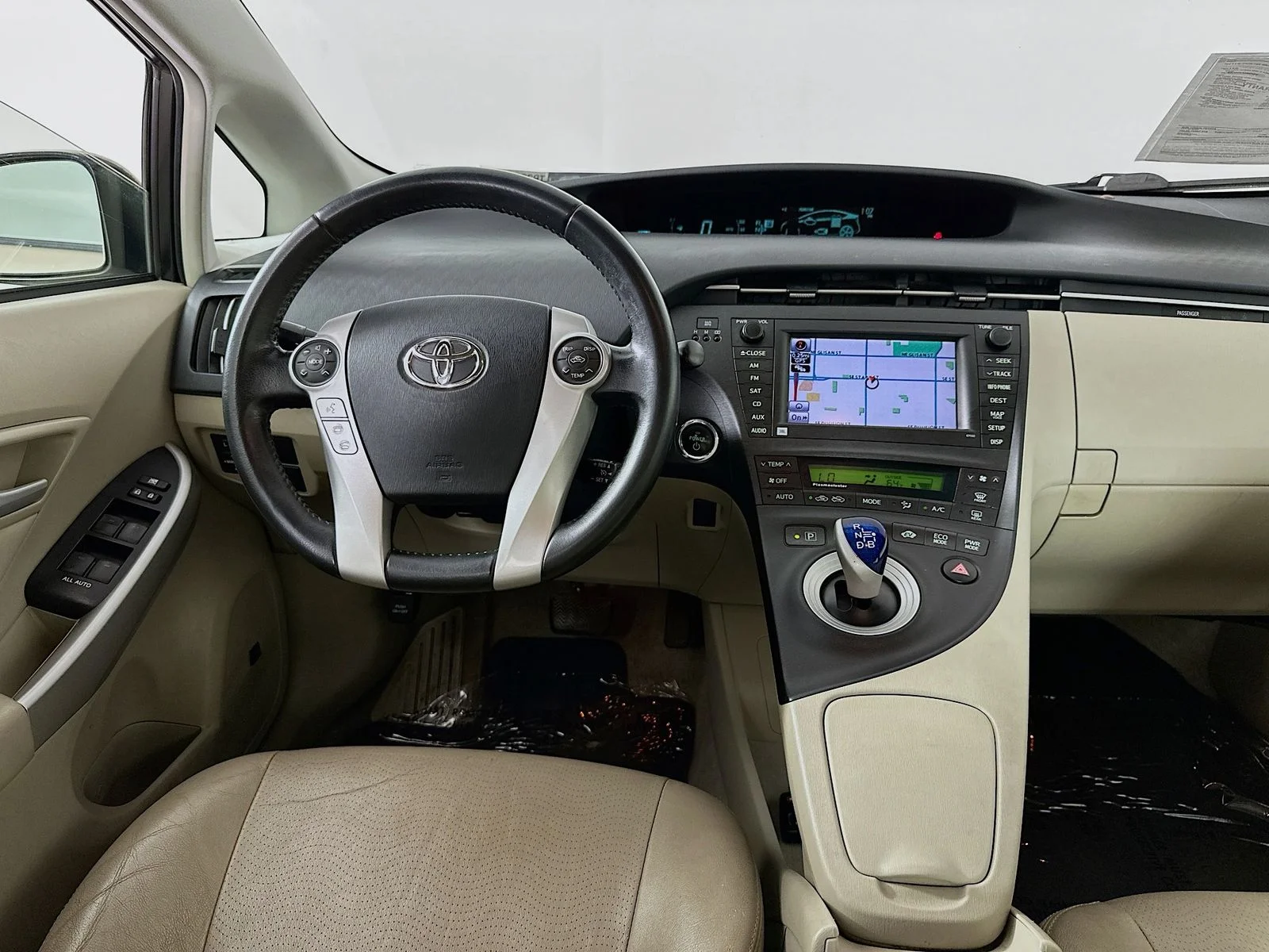 Used 2010 Gold Toyota IV image 22