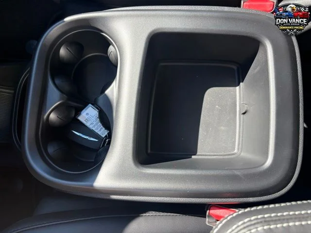 2026 Chrysler Pacifica Select - Photo 23