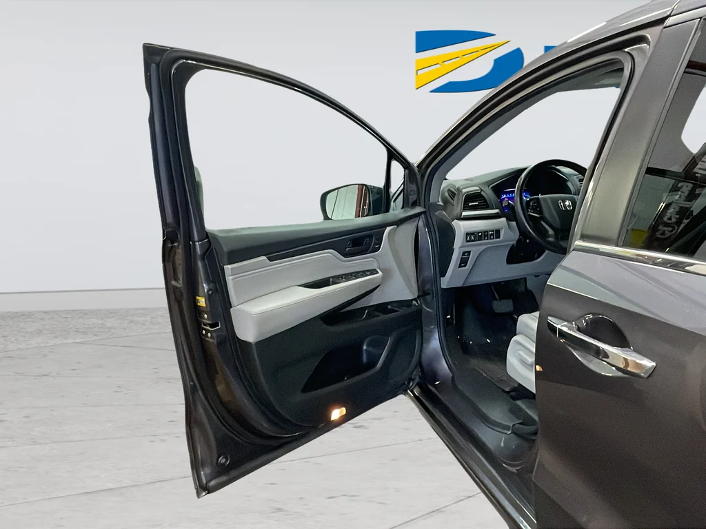 Used 2019 Gray Honda Touring image 34