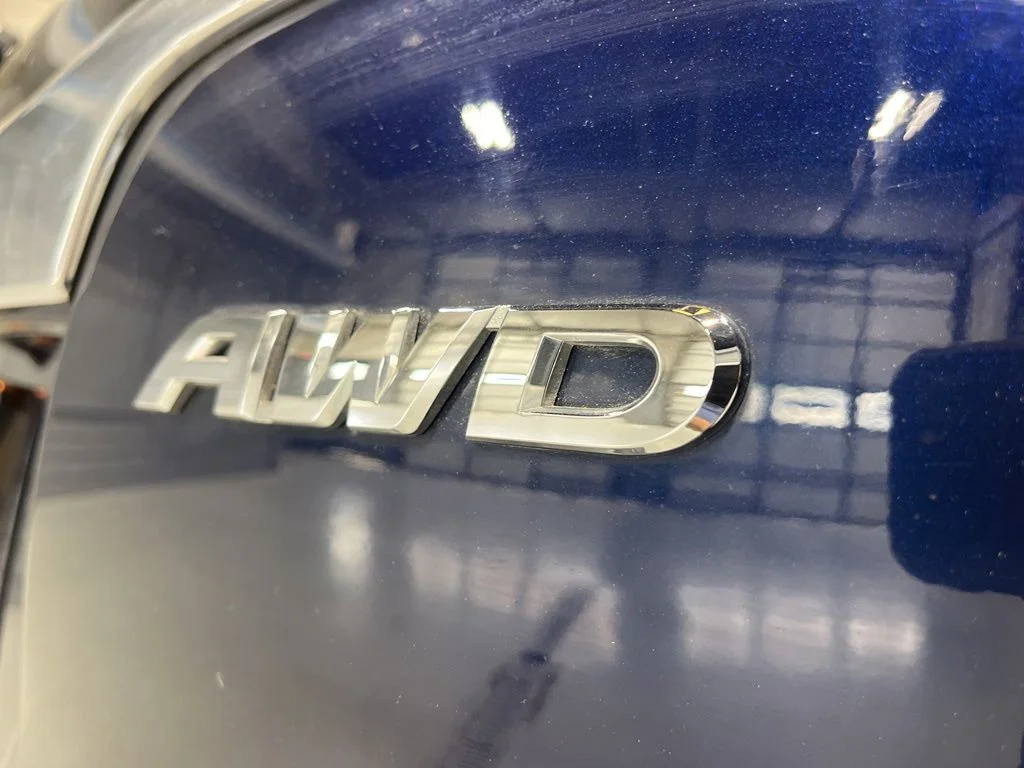 Certified Used 2016 Obsidian Blue Pearl Honda Touring image 35