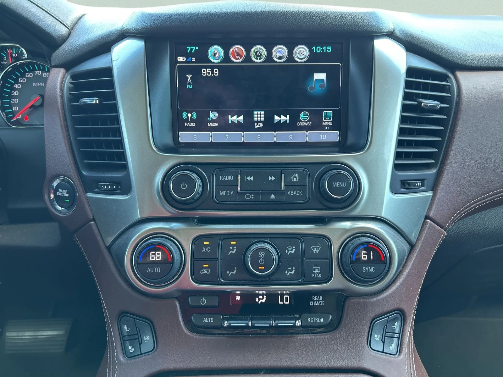 Used 2019 Pearl Chevrolet Premier image 15