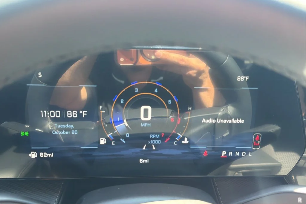 New 2027 Summit White Chevrolet LT image 25