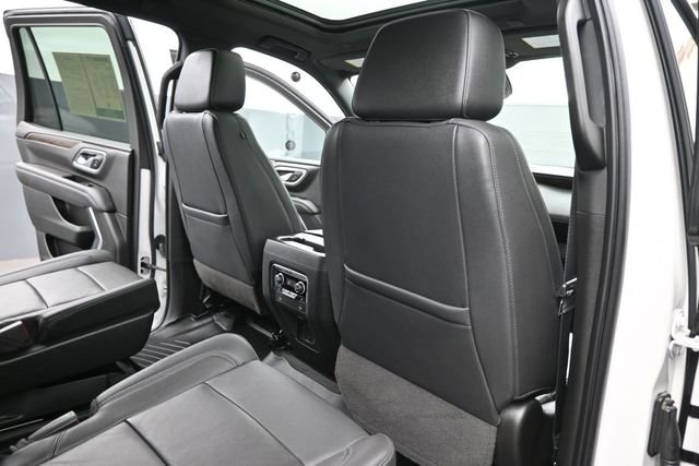 Used 2022 Beige Chevrolet Z71 image 29