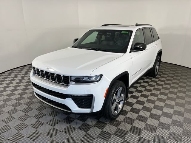 New 2026 Bright White Clear-Coat Exterior Paint Jeep Limited image 2