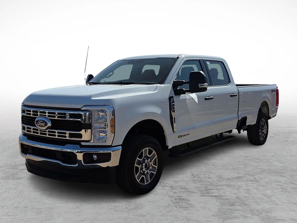 Used 2025 White Ford XLT image 5