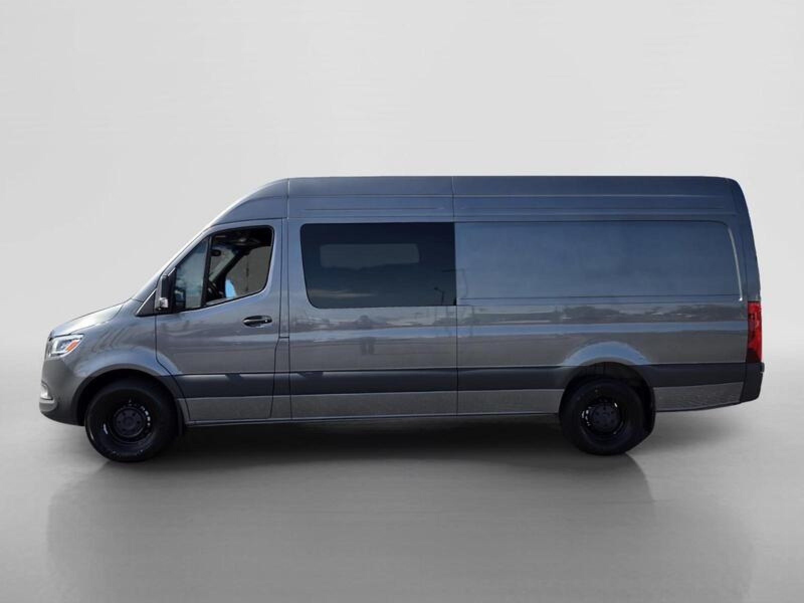 New 2026 Selenite gray metallic Mercedes-Benz 2500 image 2