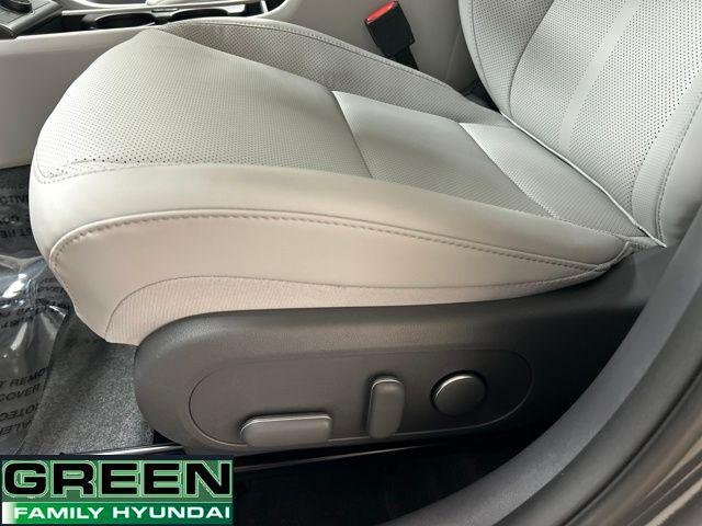 New 2026 Gray Hyundai SEL Premium image 15