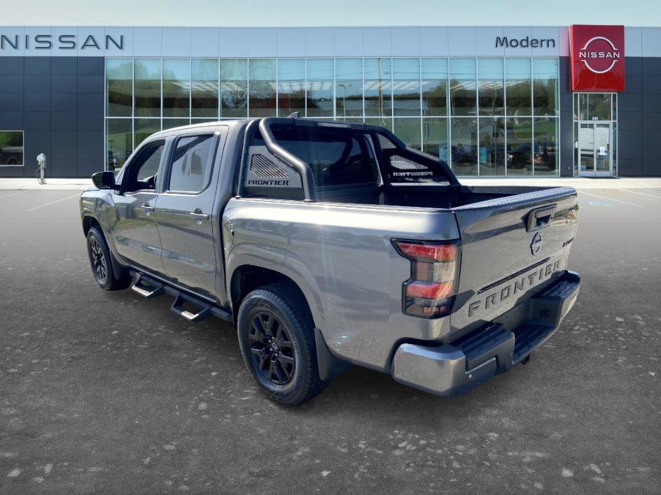 Certified Used 2023 Gun Metallic Nissan SV image 6