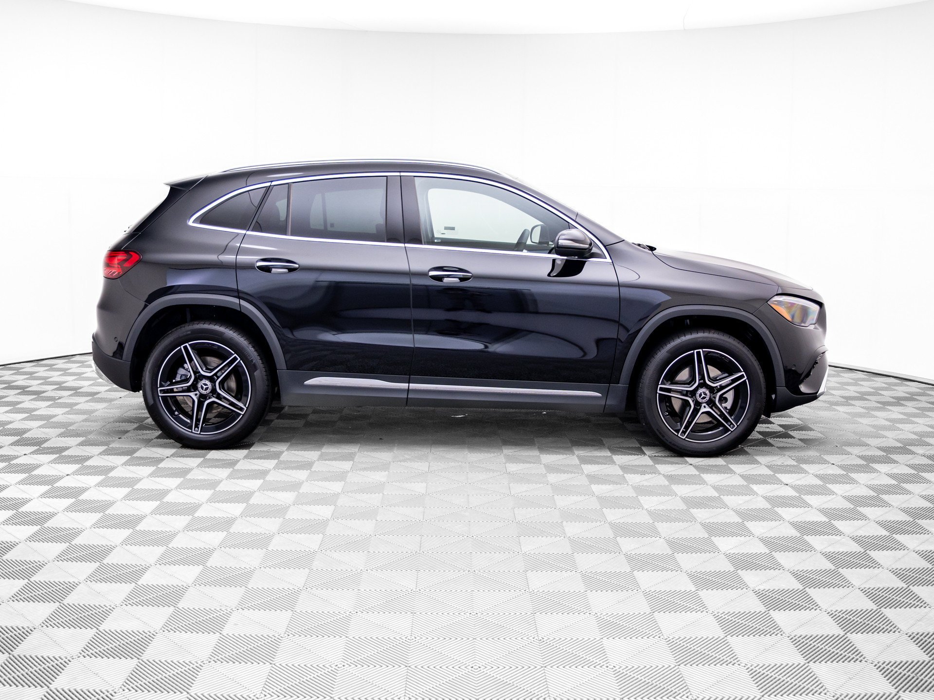 New 2026 Black Mercedes-Benz GLA 250 image 45