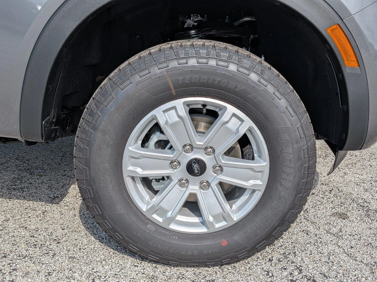 New 2026 Carbonized Gray Metallic Ford XL image 12