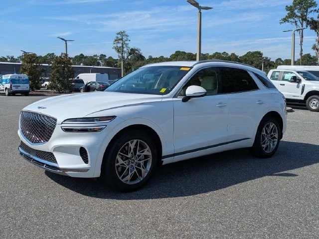 Used 2025 White Genesis 2.5T image 7