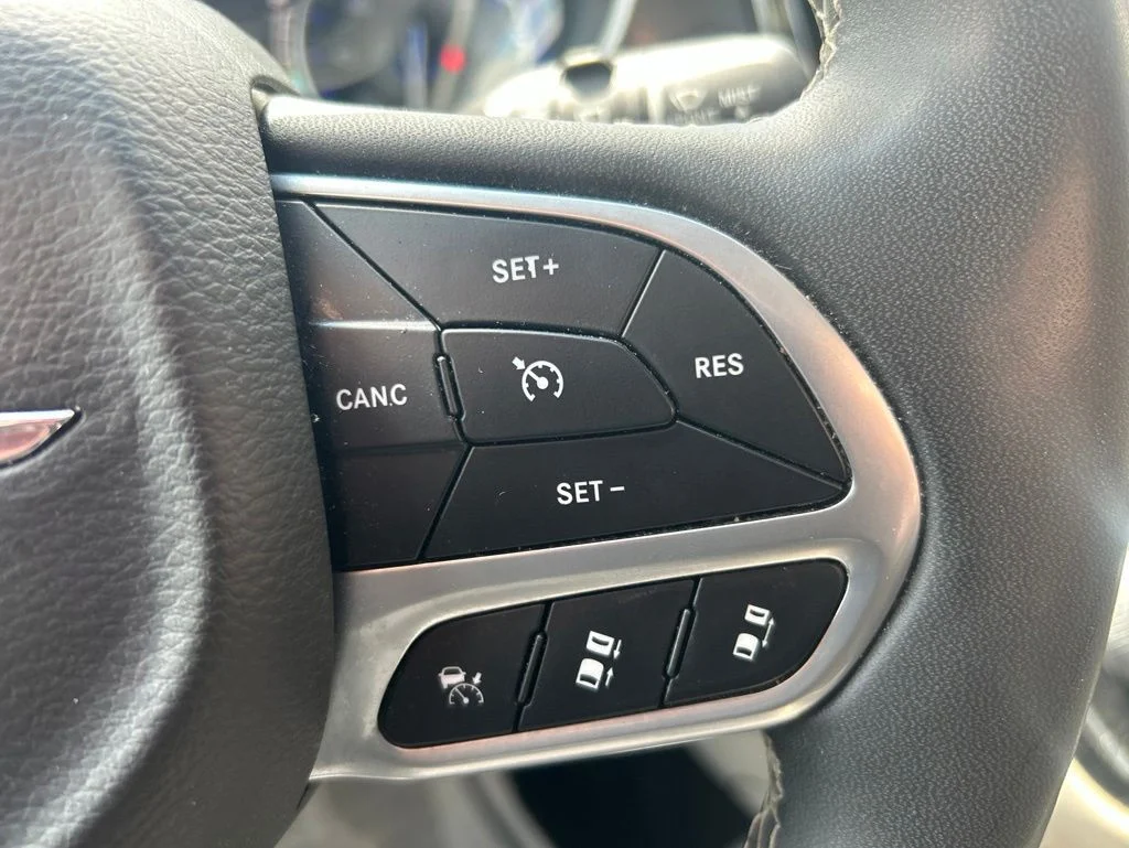 Used 2023 White Chrysler Touring L image 20